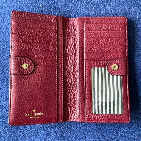 Kate Spade Bifold Wallet - wine approximately 6.5 x 3.5 - Picture 3 of 6